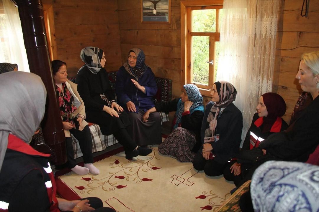 Kastamonu’da 11 evin yandığı köyde yaralar sarılıyor