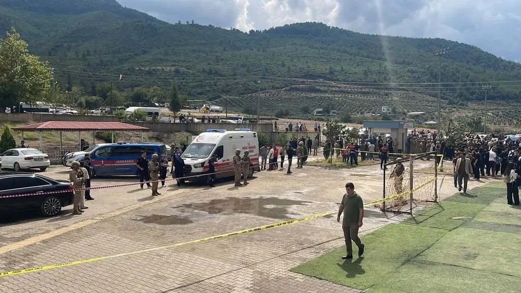 Osmaniye’de okul bahçesinde silahlı saldırı!