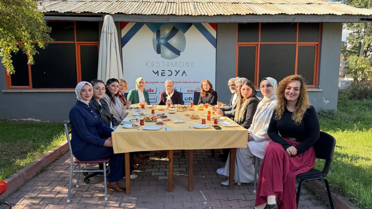 Süheyla Eralp ‘Salı Kahvaltıları’ programına konuk oldu