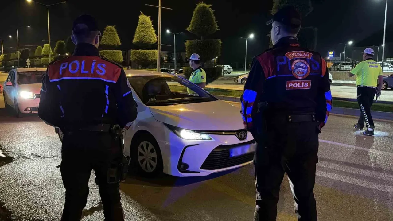 Bir ayda 929 şüpheli gözaltına alındı: 50 tutuklama