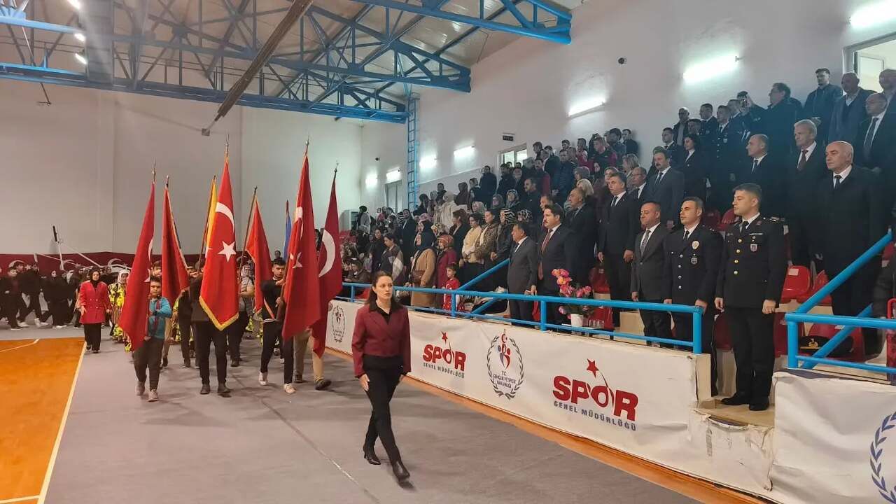 İlçede yağmur nedeniyle yarım kalan coşku tamamlandı!