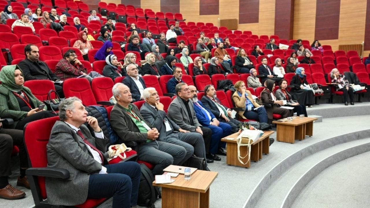 Bilimin tarihi Kastamonu'da ele alındı!