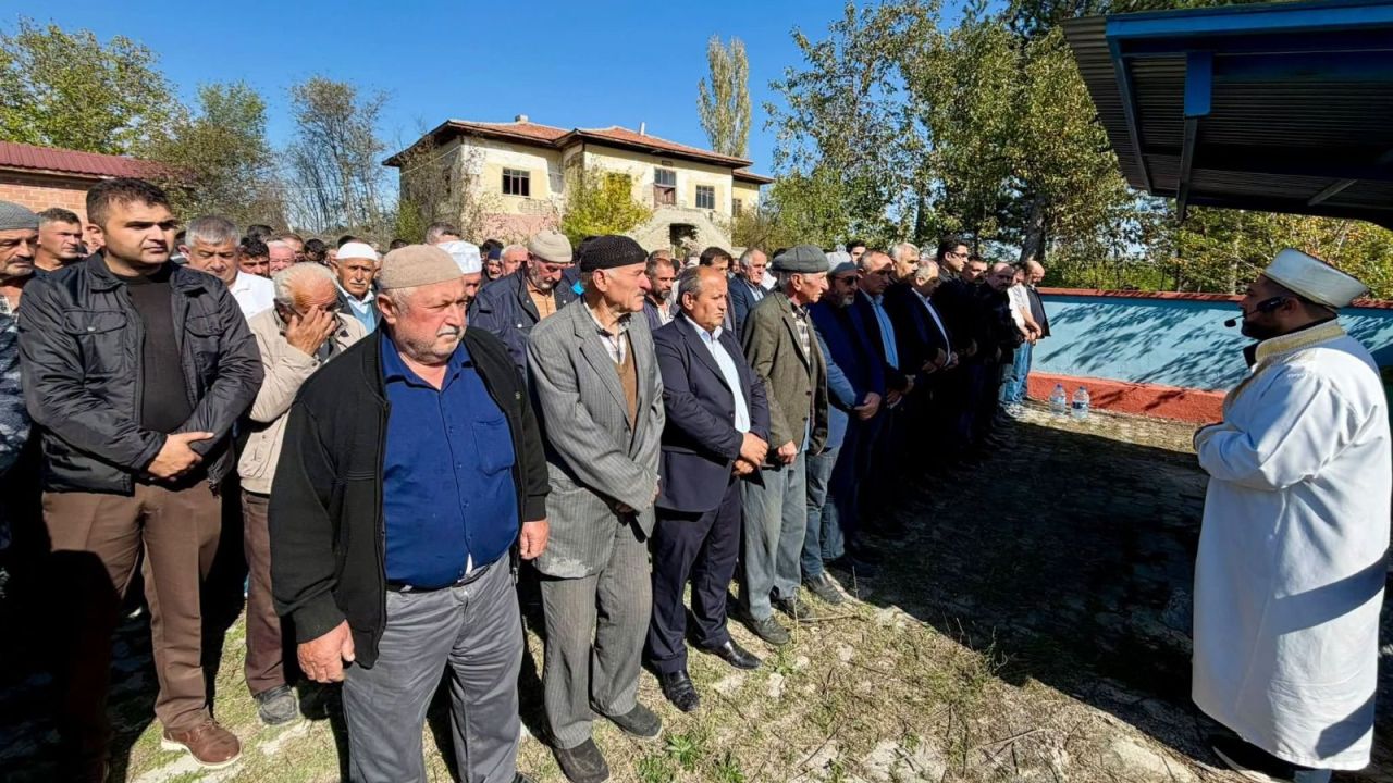 Milletvekili Uluay, Çetmi Köyü’nde acıyı paylaştı!