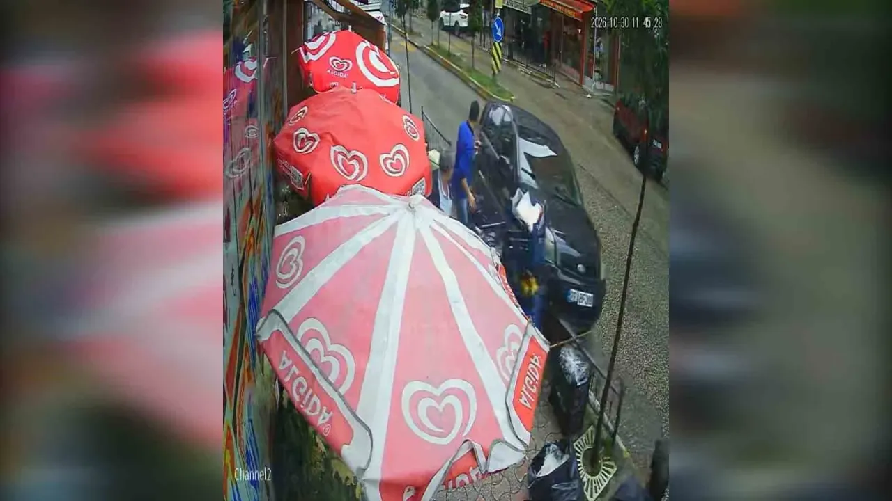 Bariyerlere çarpan otomobil kaza yaptı: 3 yaralı