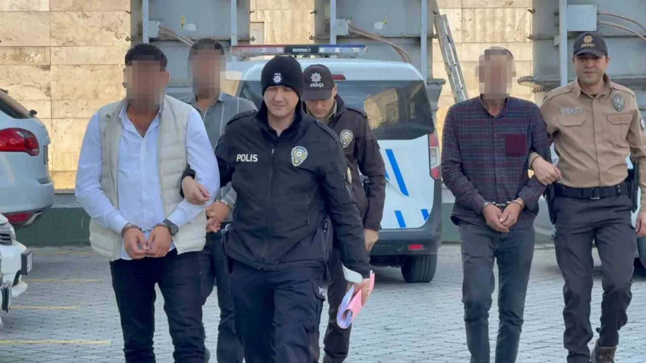 Polislere direnen 3 şüpheli adli kontrolle serbest