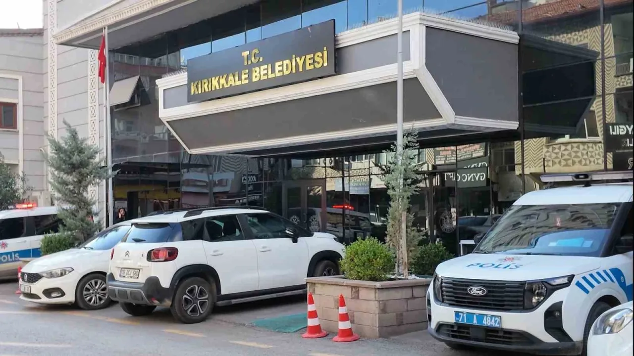 Belediyeye ’rüşvet’ operasyonu: 3 personel gözaltında