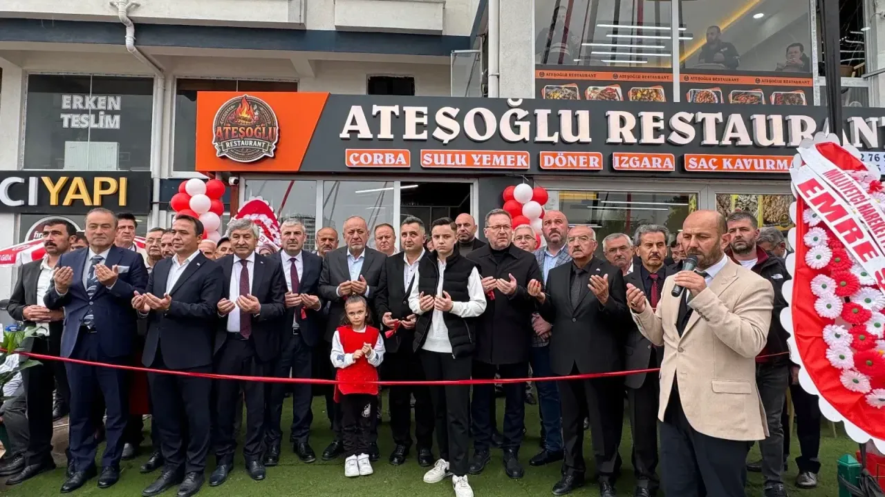 Kentte dikkat çeken isimler aynı açılışta buluştu