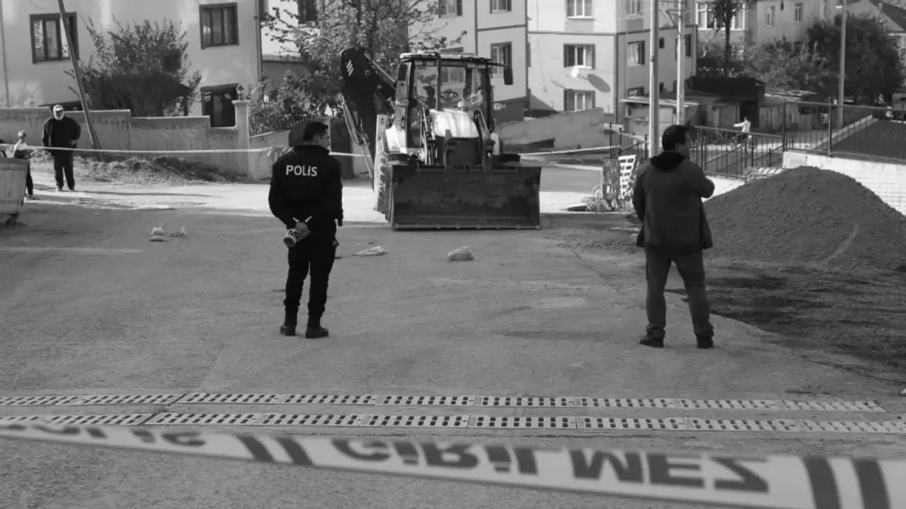İş makinesinin çarptığı kadın sonsuzluğa uğurlandı
