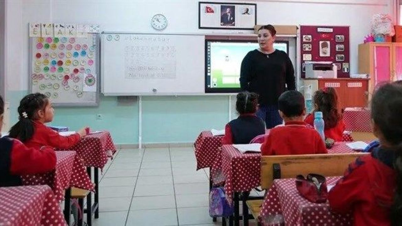 MEB’den Öğretmenler Günü için 81 ile genelge!