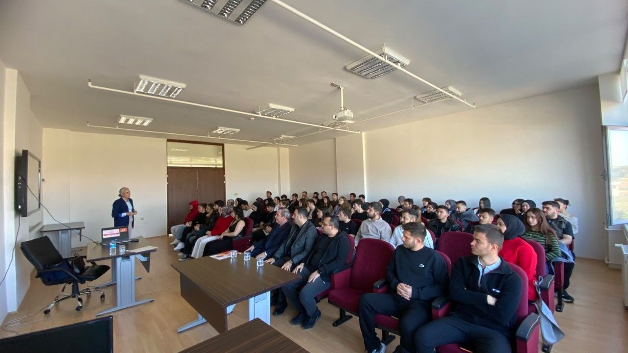 KÜ’de öğrencilere evlilik öncesi eğitim