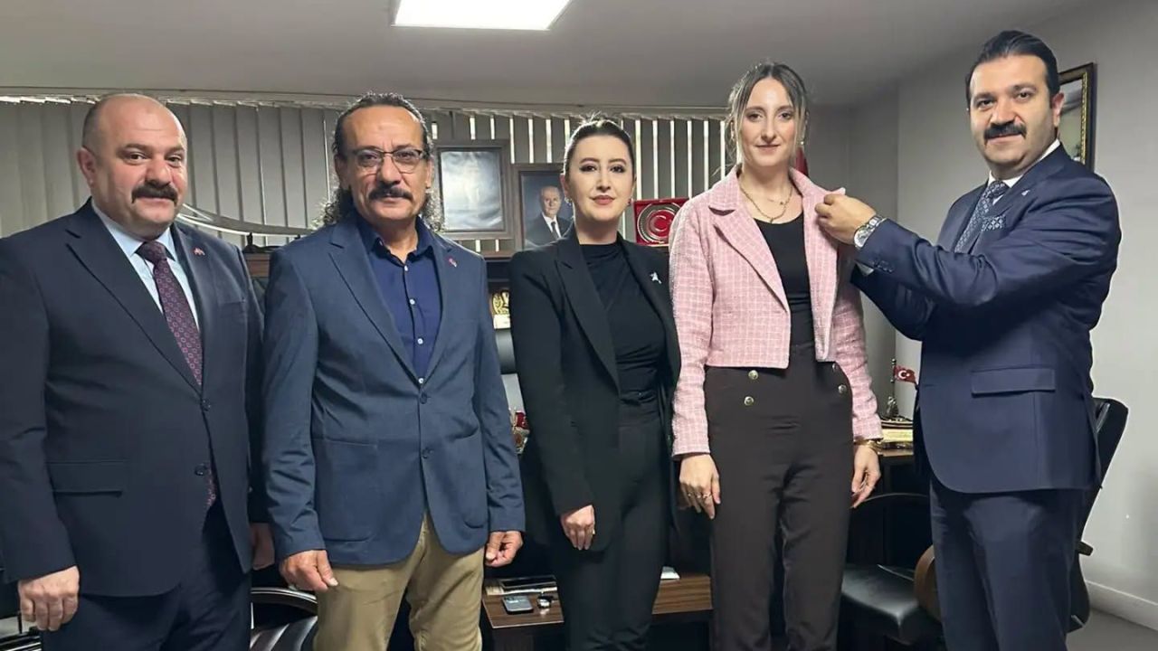 O esnaf MHP’ye katıldı