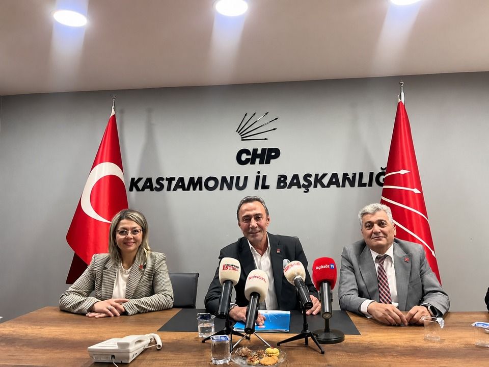 Şimşek’ten ‘Yeni Ahbap Partisi’ çıkışı: ‘İsteseydik kurultayı iptal ettirebilirdik’