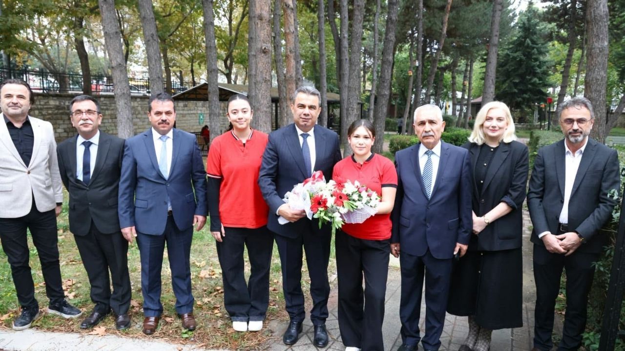 İl Milli Eğitim Müdürü Hasan Gümüş öğrencilerle buluştu