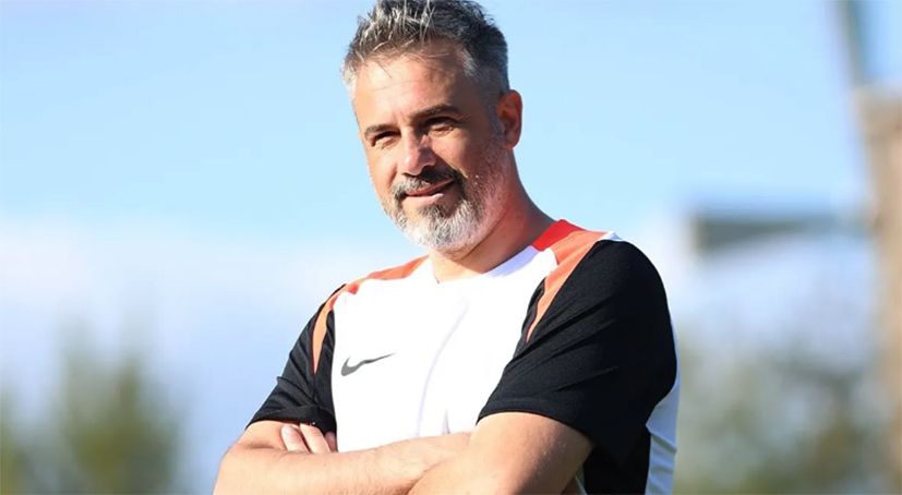 Azak: 'Farklı kazanabileceğimiz maçtan beraberlikle ayrıldık'