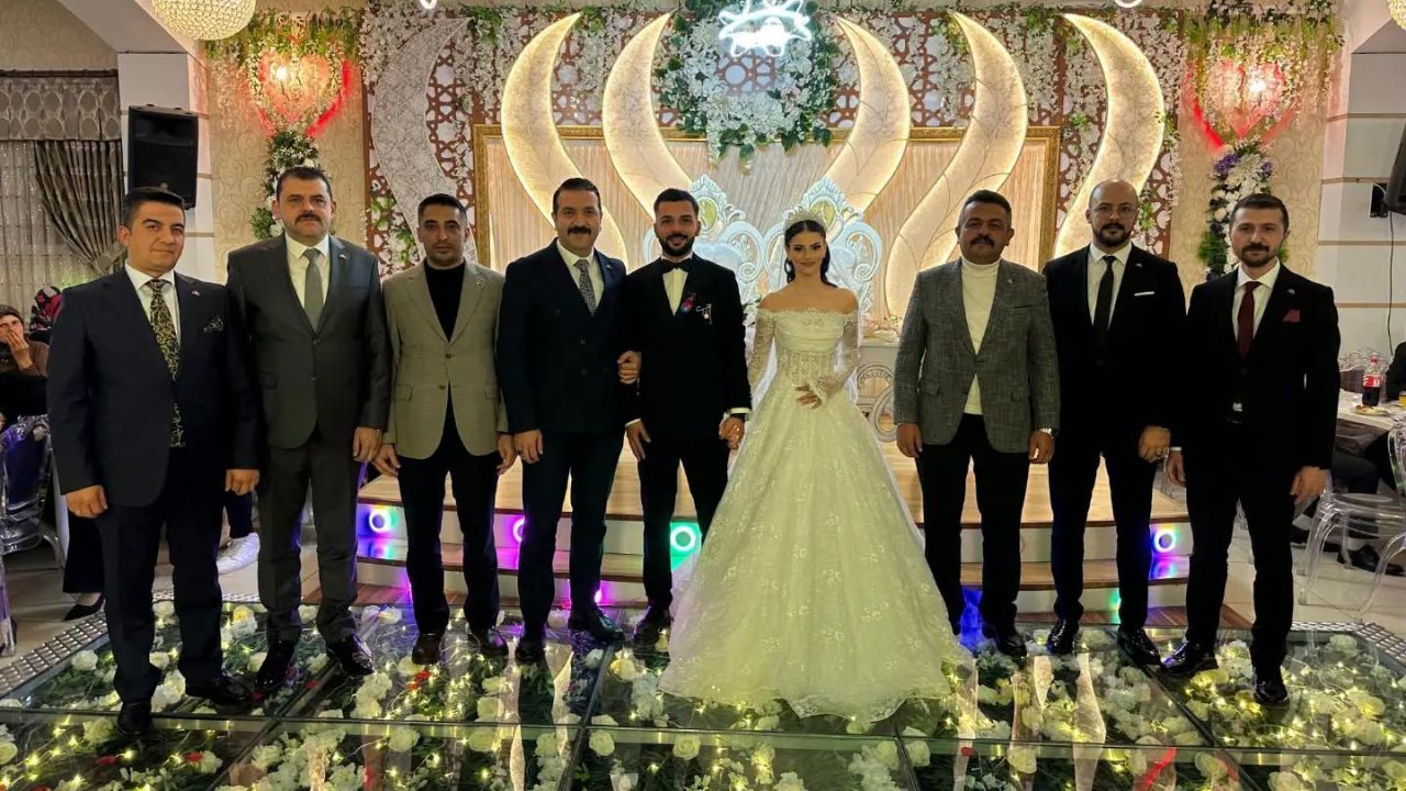 Kentin tanınan isimleri bu düğünde buluştu!