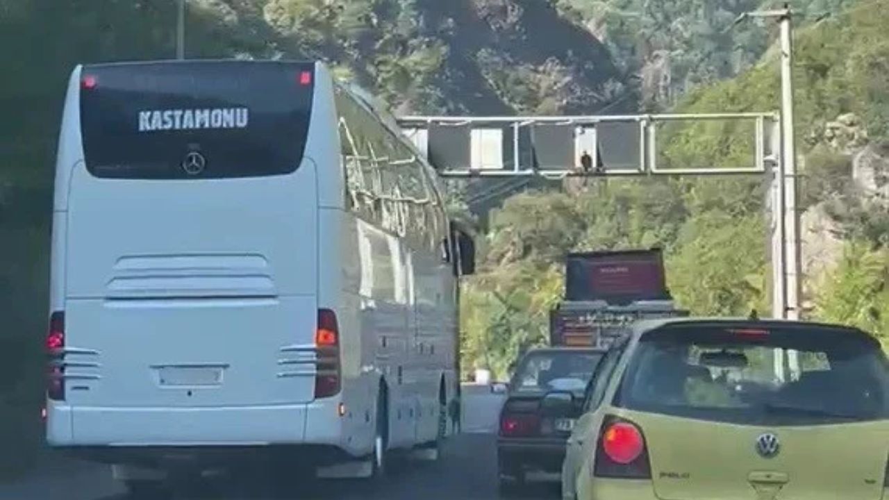 Kastamonu otobüsünün sollaması faciayı beraberinde getiriyordu!