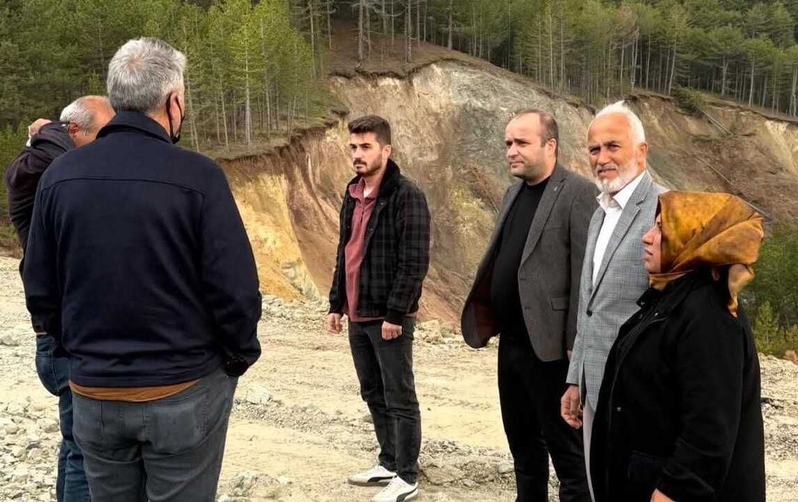 Heyelan sonrası yol onarıldı