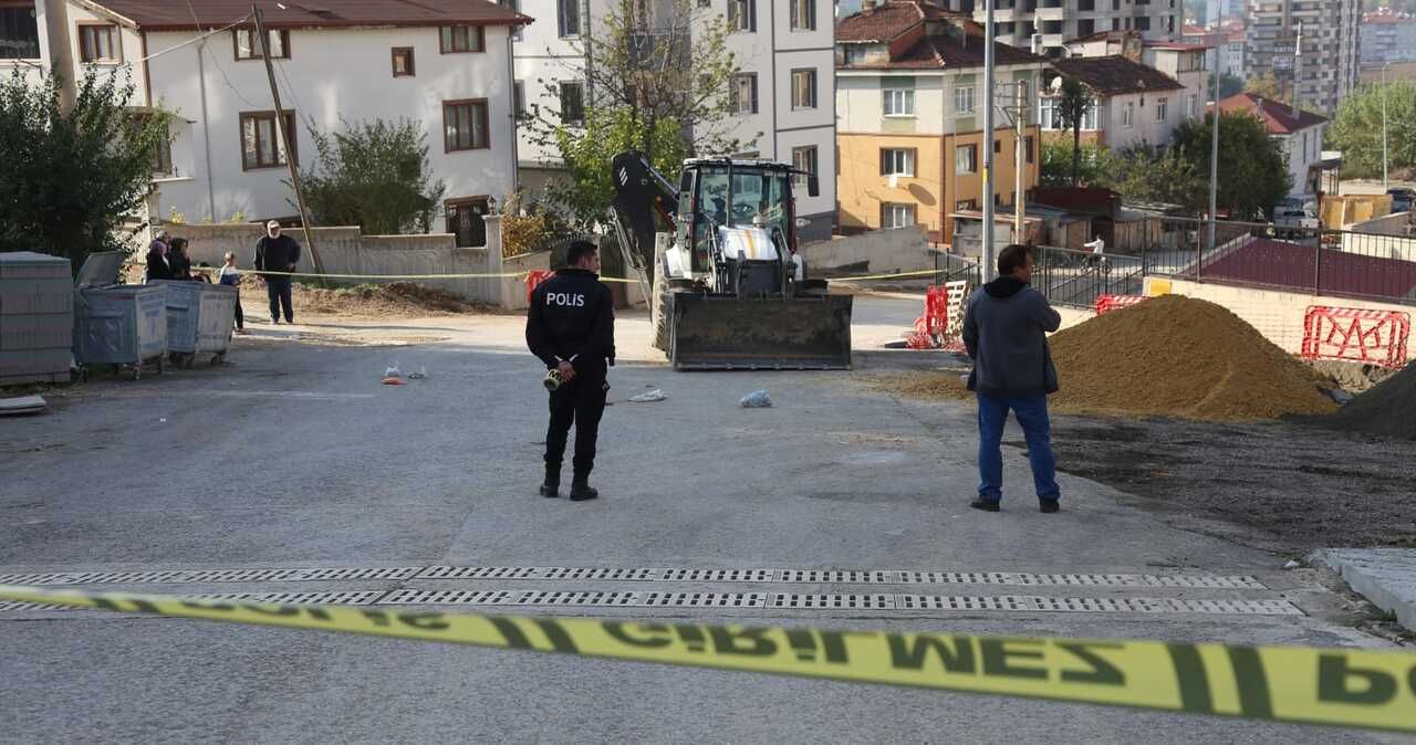 Ölüme sebep olan iş makinesi sürücüsü gözaltında!