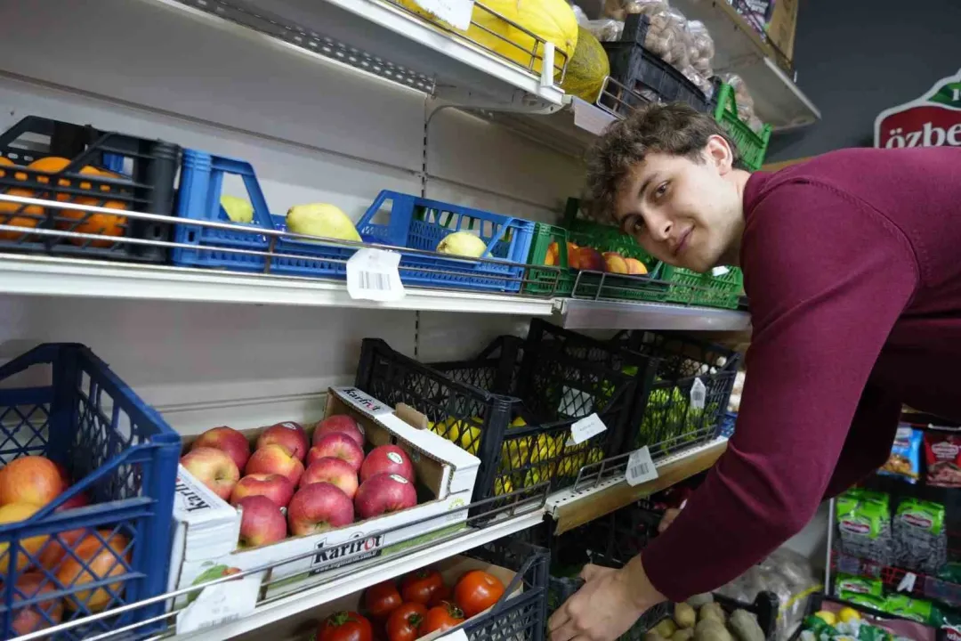 19 yaşında market açtı, boykot ürünlerini satmıyor