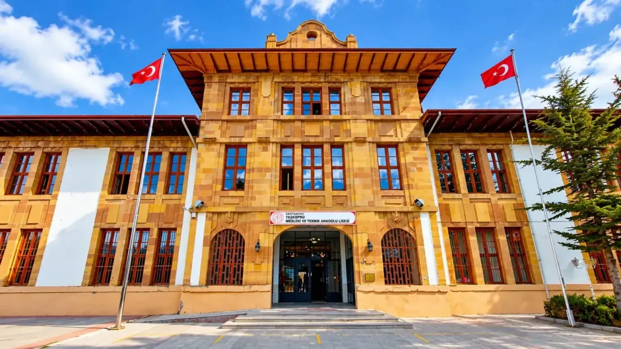 Meslek liselerinde öğrencilere destek tutarları açıklandı!