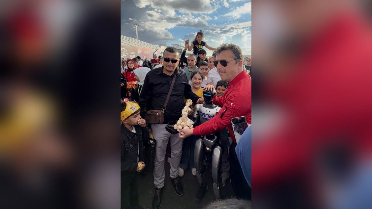 TEKNOFEST’te robota Taşköprü sarımsağı sürprizi