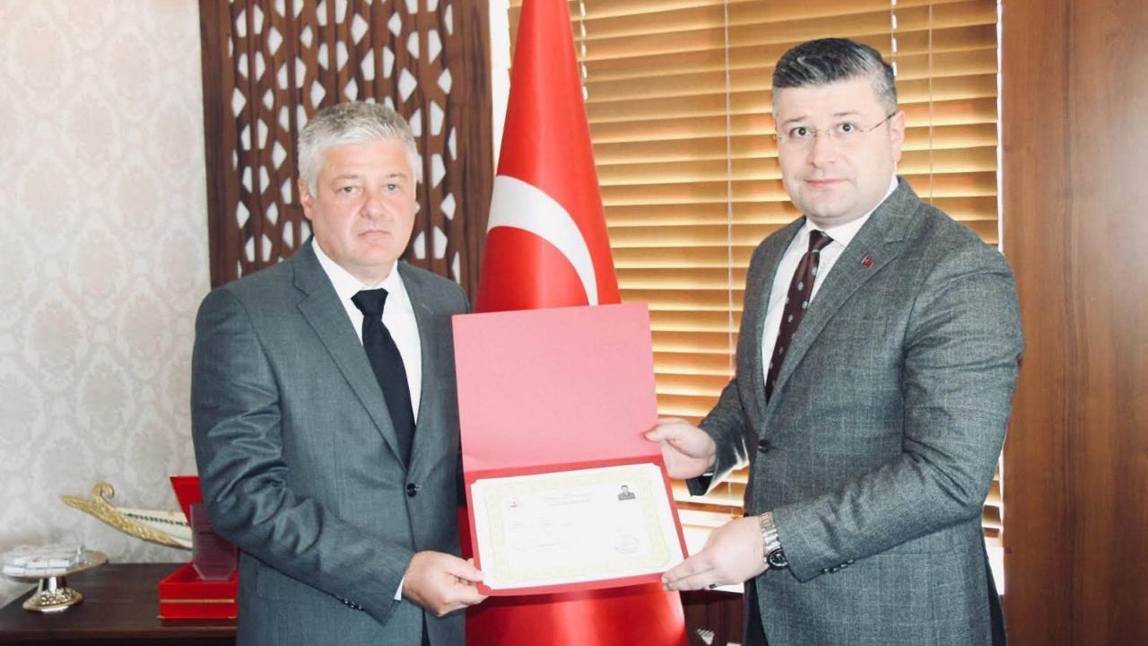 İnebolu'nun tarihine ışık tutan Gül'e başarı belgesi