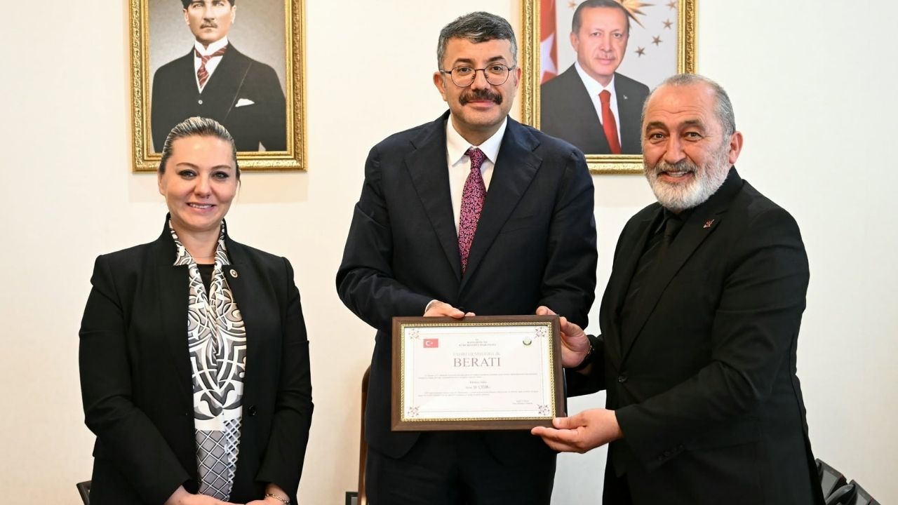 Küre Belediyesinden Bakan Yardımcısı Çelik’e fahri hemşehrilik beratı