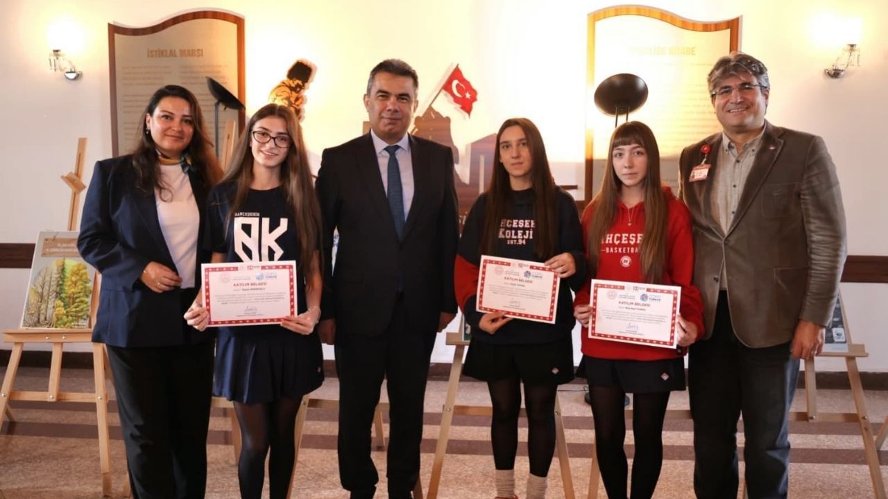 Kastamonu’da liseler arası Canva afiş tasarım yarışması düzenlendi