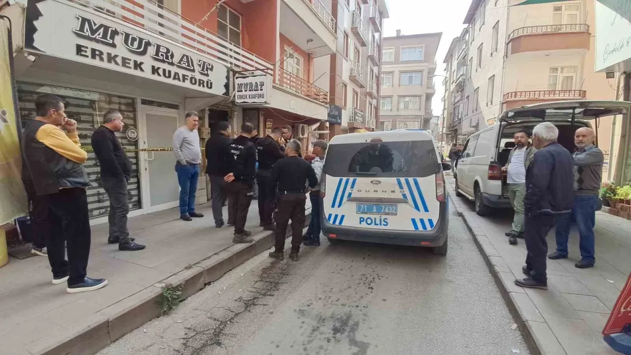 Dernek binasında şüpheli ölüm